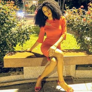 Meet your Posher, Shanae'